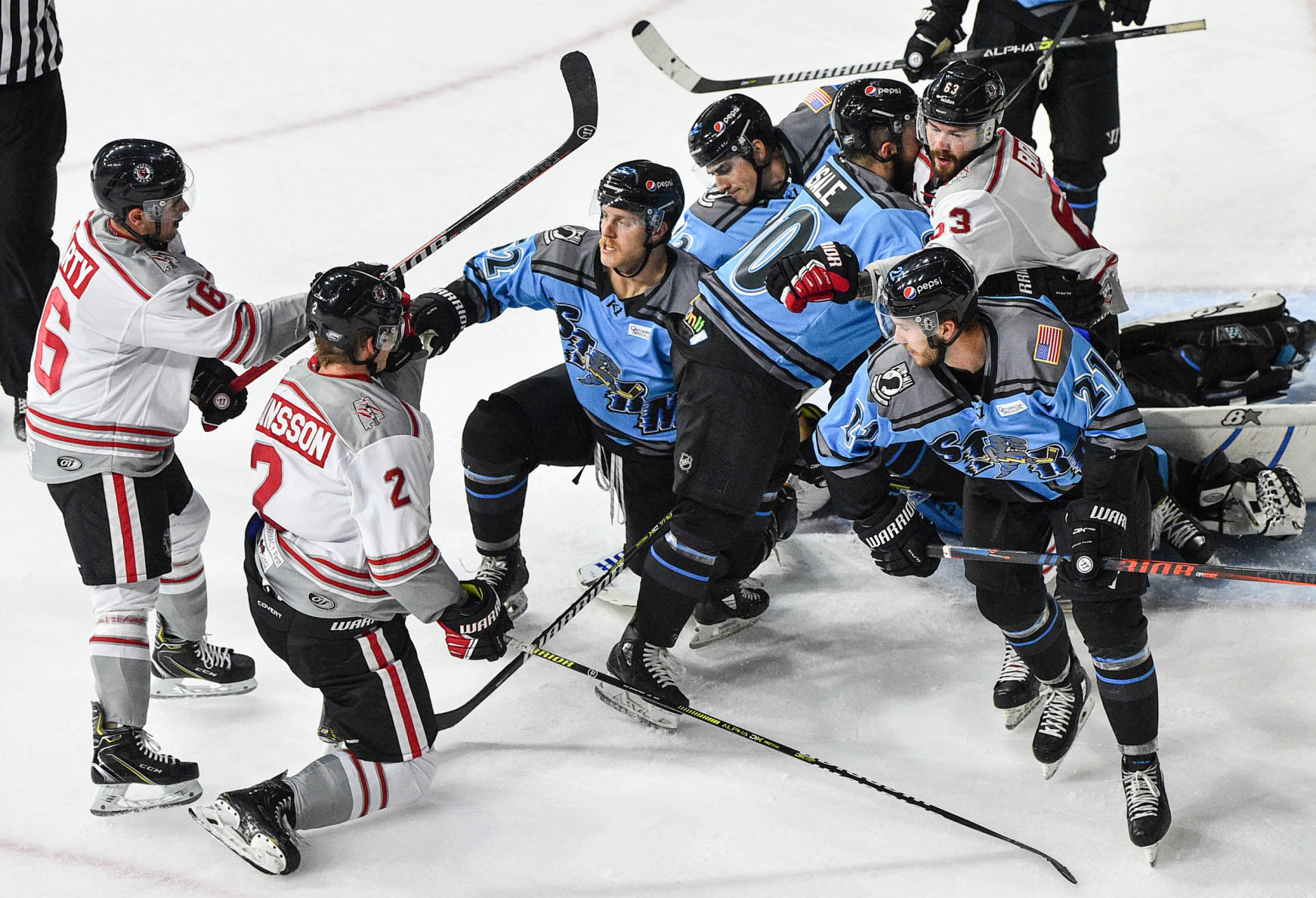 102519-qct-spt-storm-hockey-029a.jpg